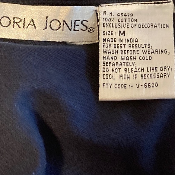 1980 Victoria Jones Navy Blue Vest with Embroidery Flowers and Patches Sz MEDIUM - Picture 7 of 7